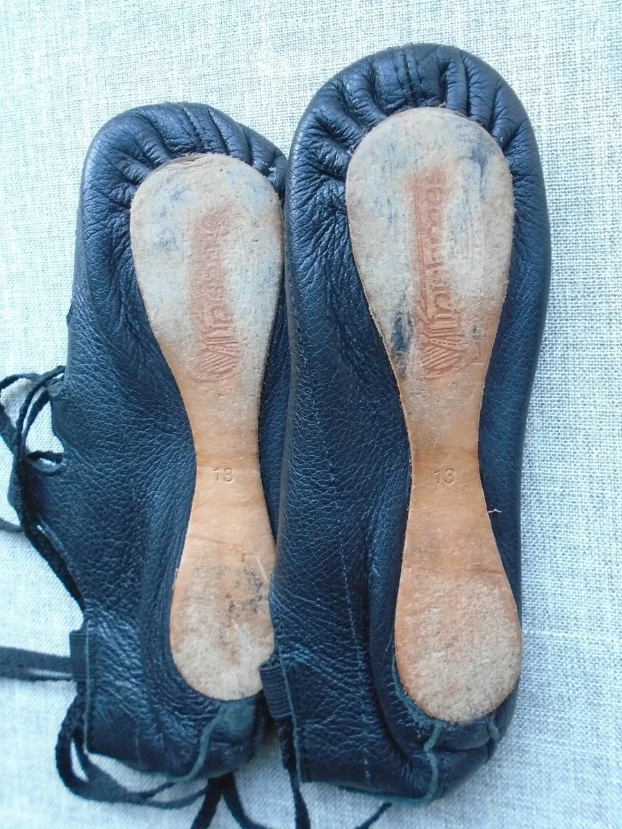 Inishfree Irish dancing shoes, Size 13 - Image 4
