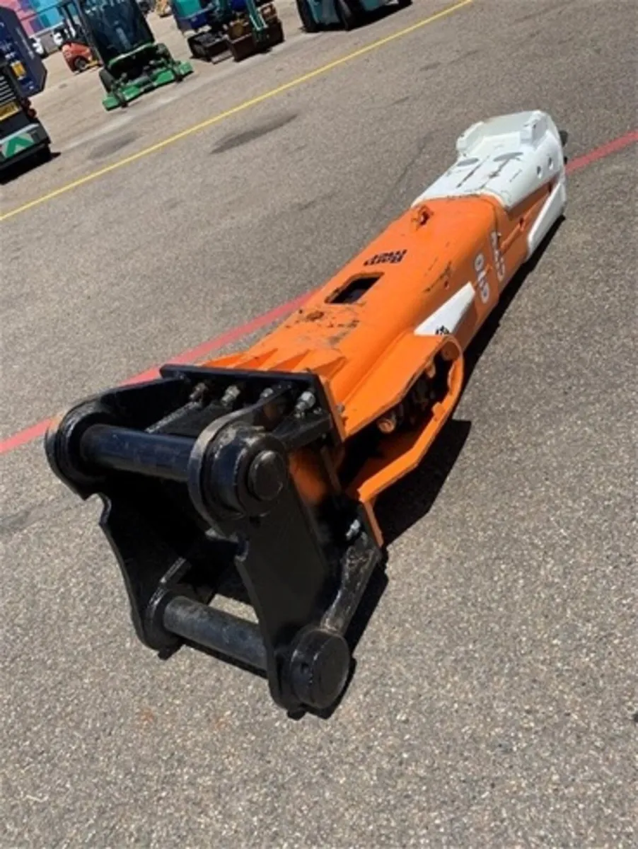 Rammer G90 Hydraulic Breaker - Image 3