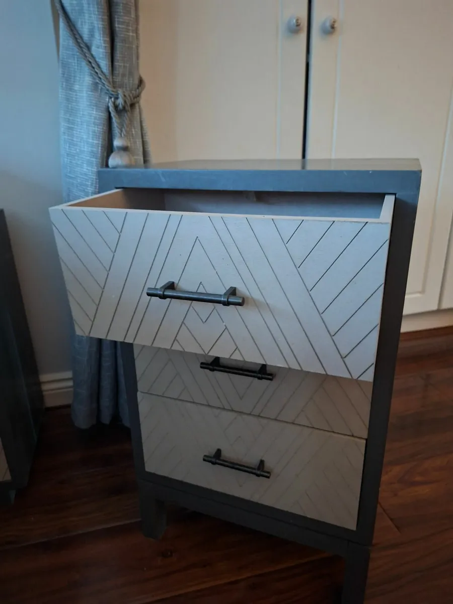 Bedside locker - Image 2
