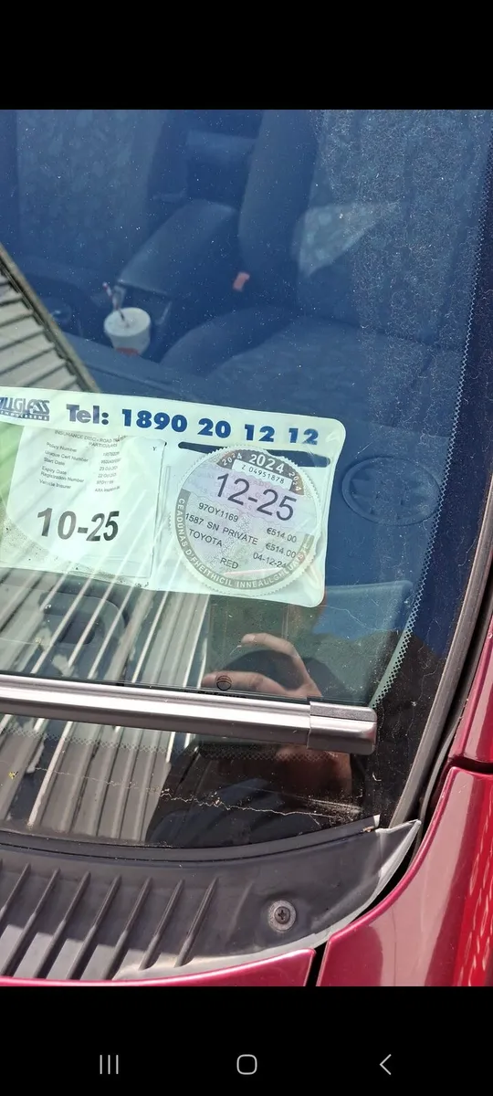 Toyota carina e - Image 3