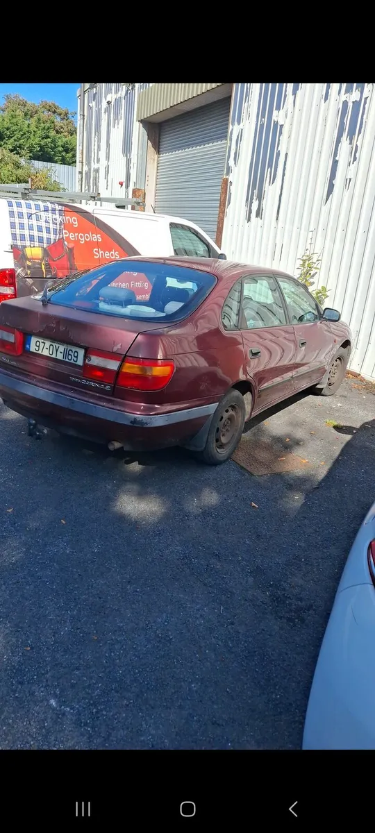 Toyota carina e - Image 4