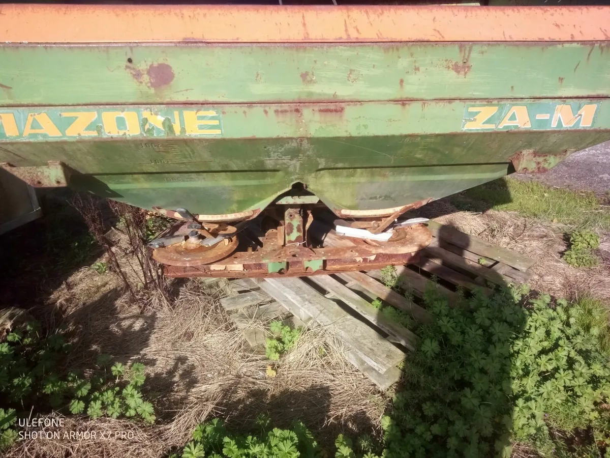 Fertilizer spreader - Image 4