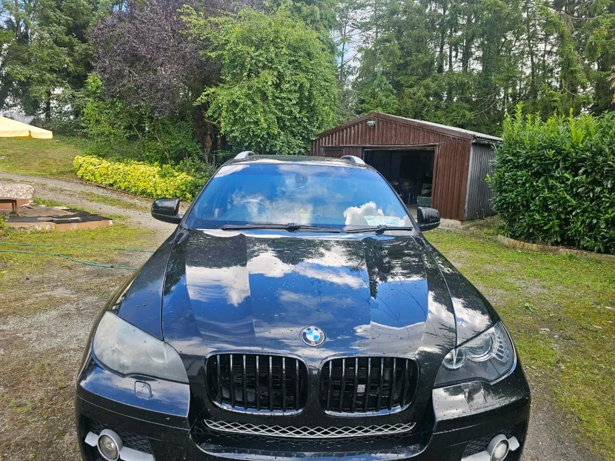 BMW X6 - Image 1