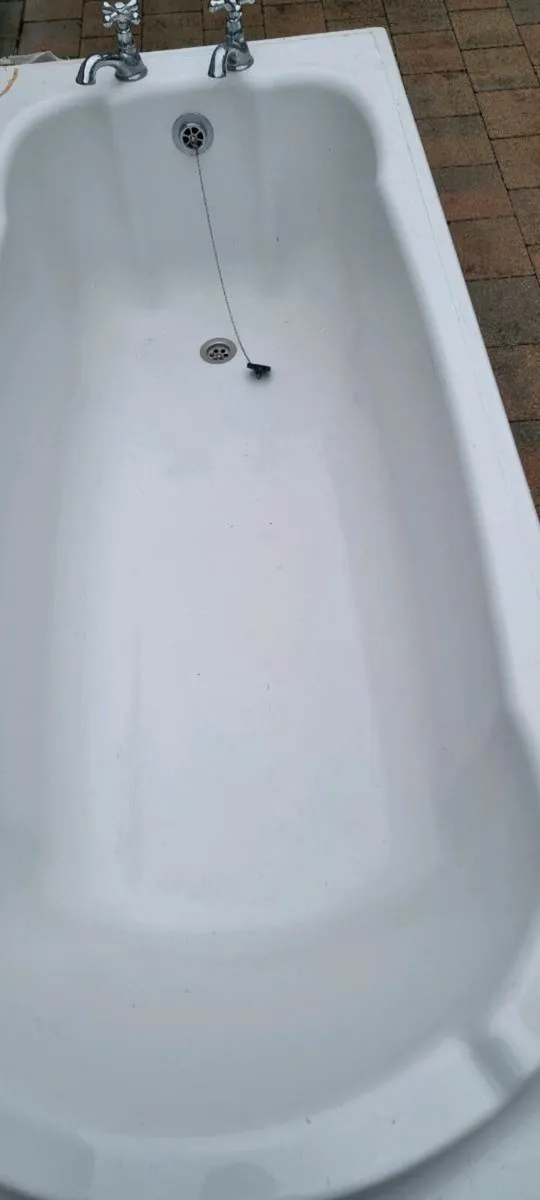 Bath and Shower Screen - Image 2