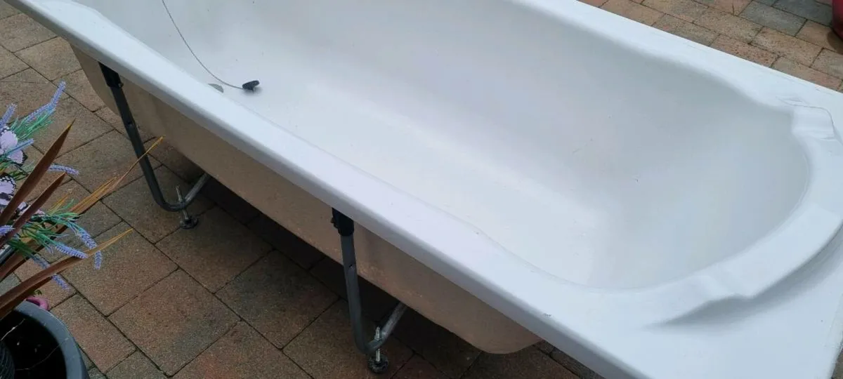 Bath and Shower Screen - Image 4