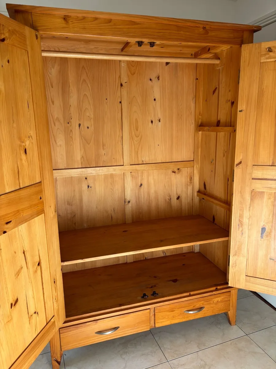 Wardrobe - Image 2
