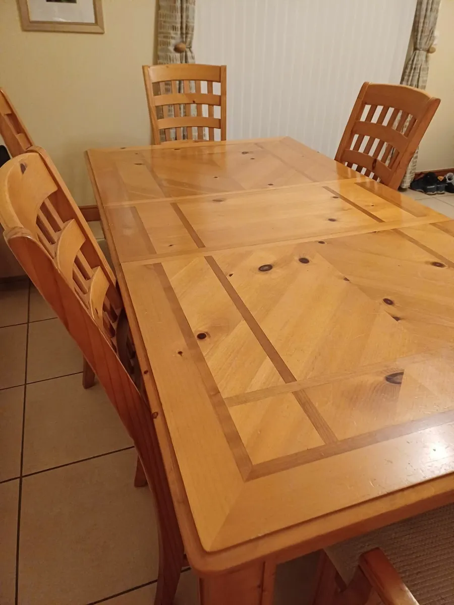 Table and 6 chairs - Image 3