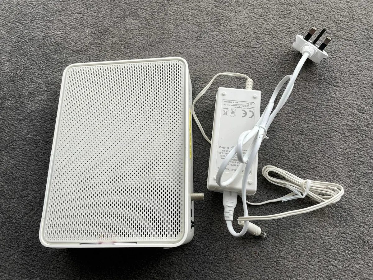 Broadband Modem/Router Hub 3.0 - Image 4
