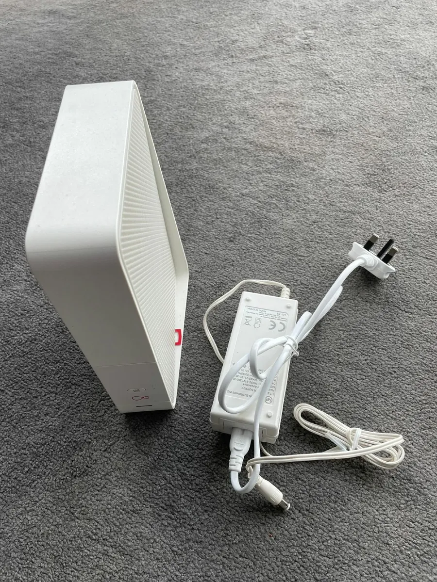 Broadband Modem/Router Hub 3.0 - Image 1