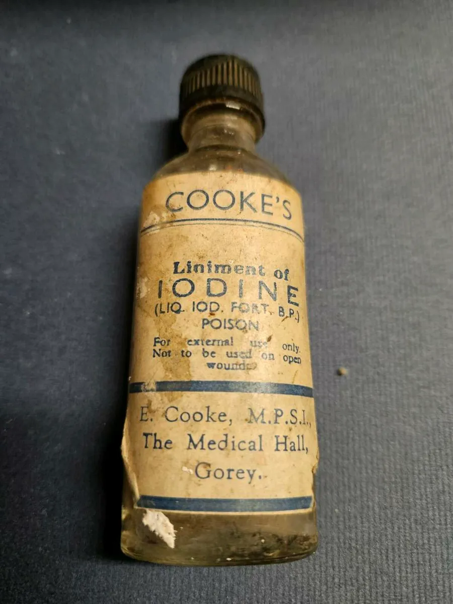 Vintage Iodine Bottle E Cooke Gorey Wexford - Image 2