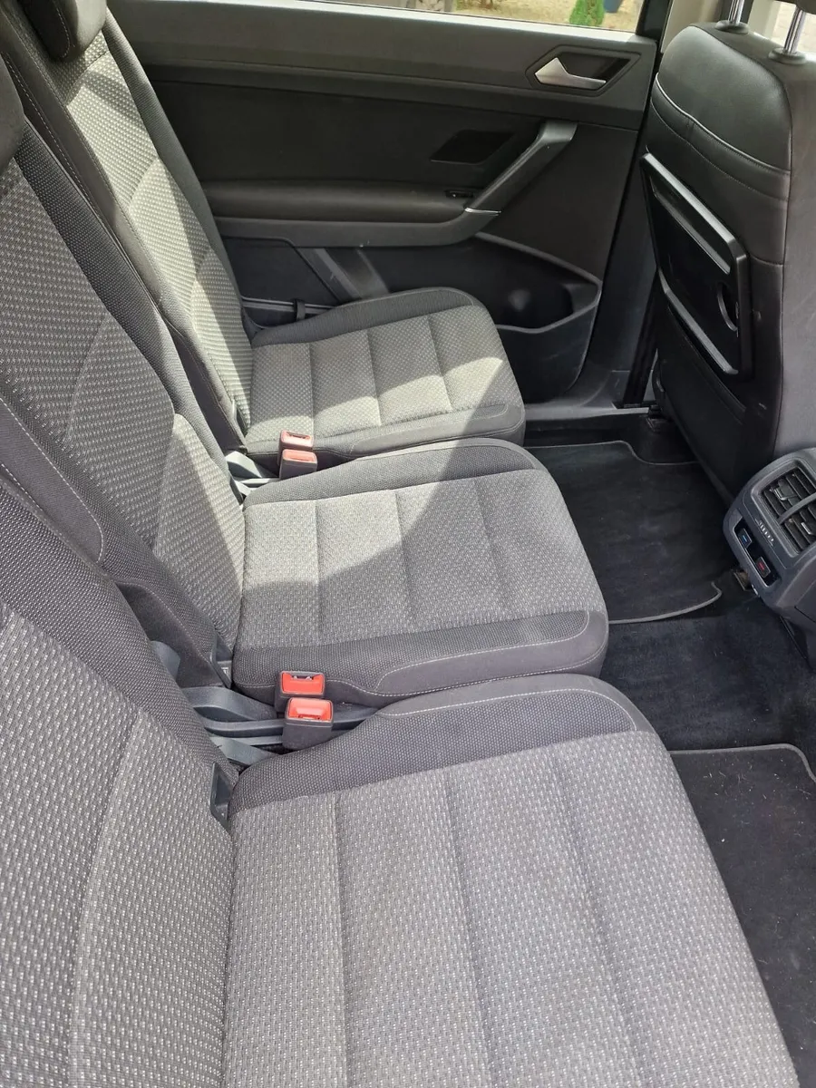 Volkswagen Touran 2016 - Image 3