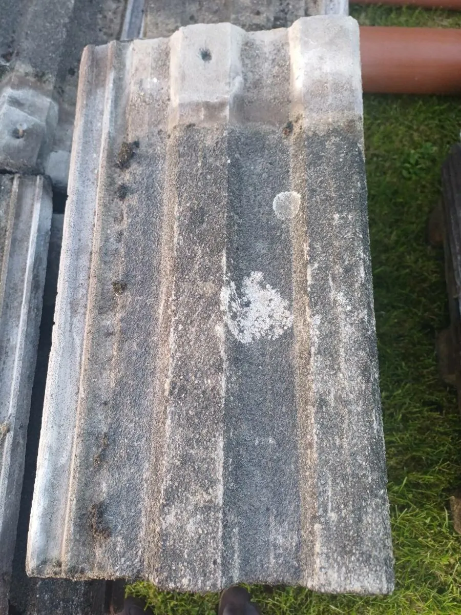 Roof tiles good condition - Image 4