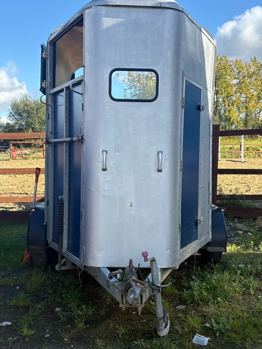 Horse Box - Image 1
