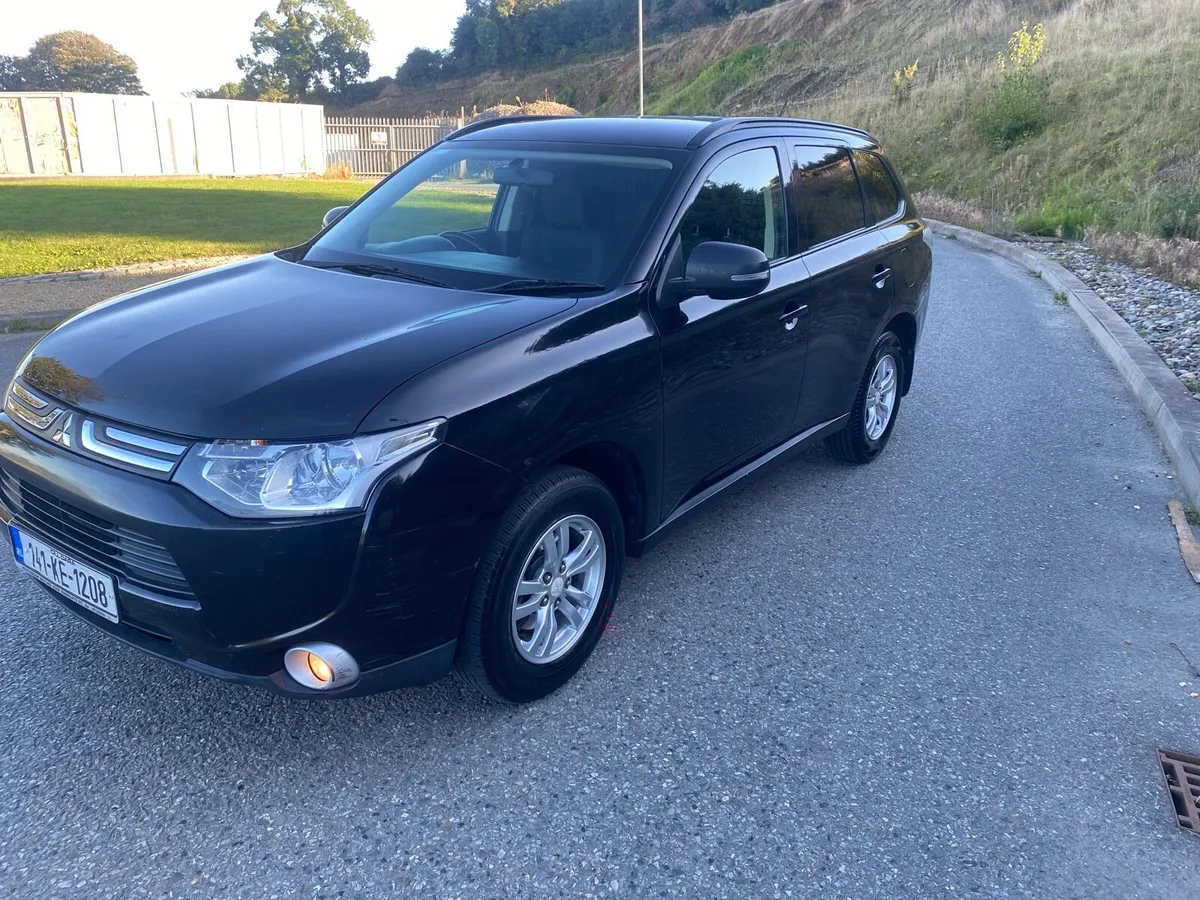 Mitsubishi Outlander **Low Km** - Image 1