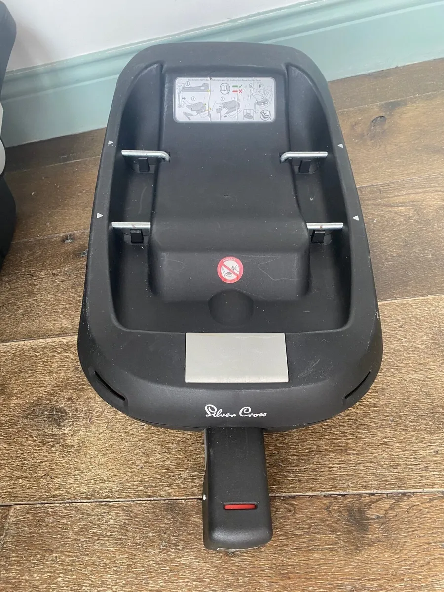 Silvercross Car Seat & Base - Image 2
