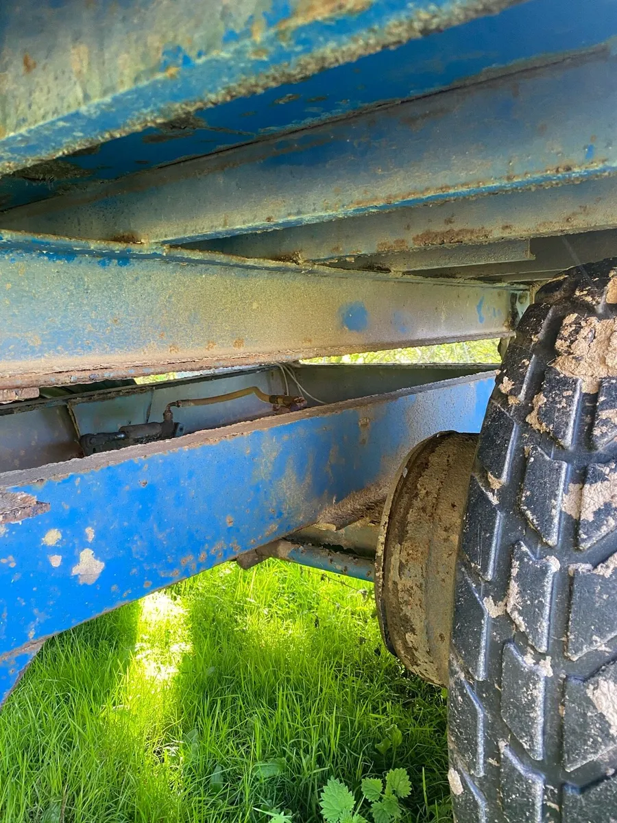 Tipping trailer - Image 4