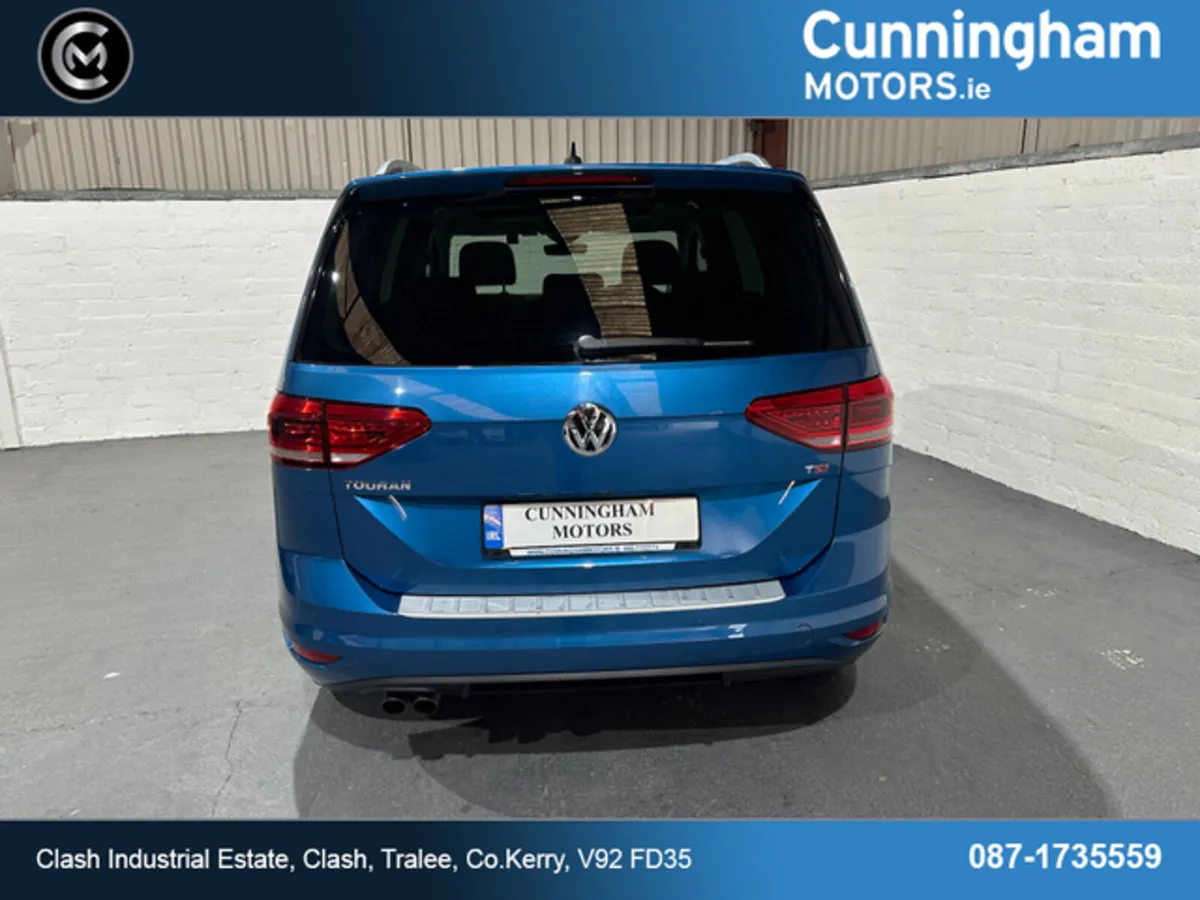 Immaculate Low Mileage Highline 7 Seater Touran - Image 4