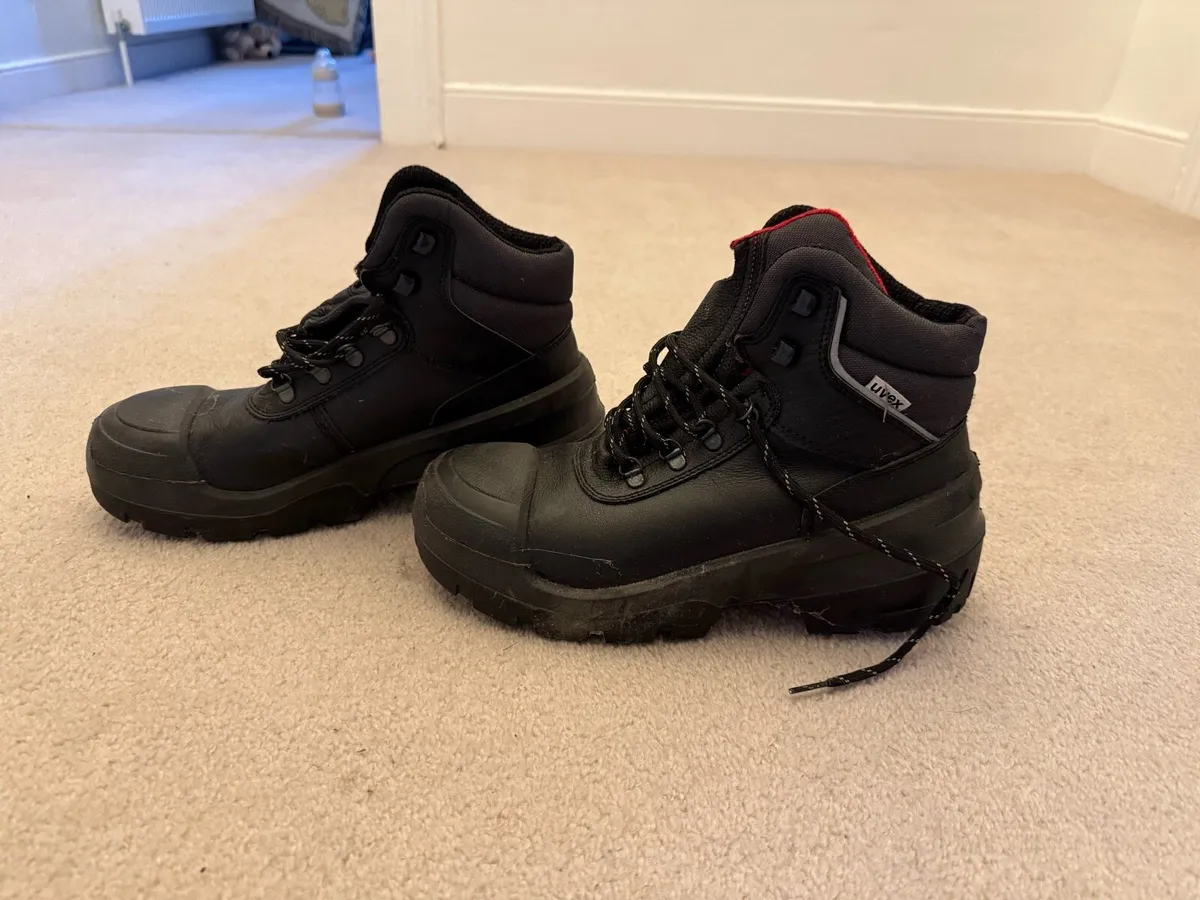 Uvex steel toe cap work boots - size 9 - Image 2