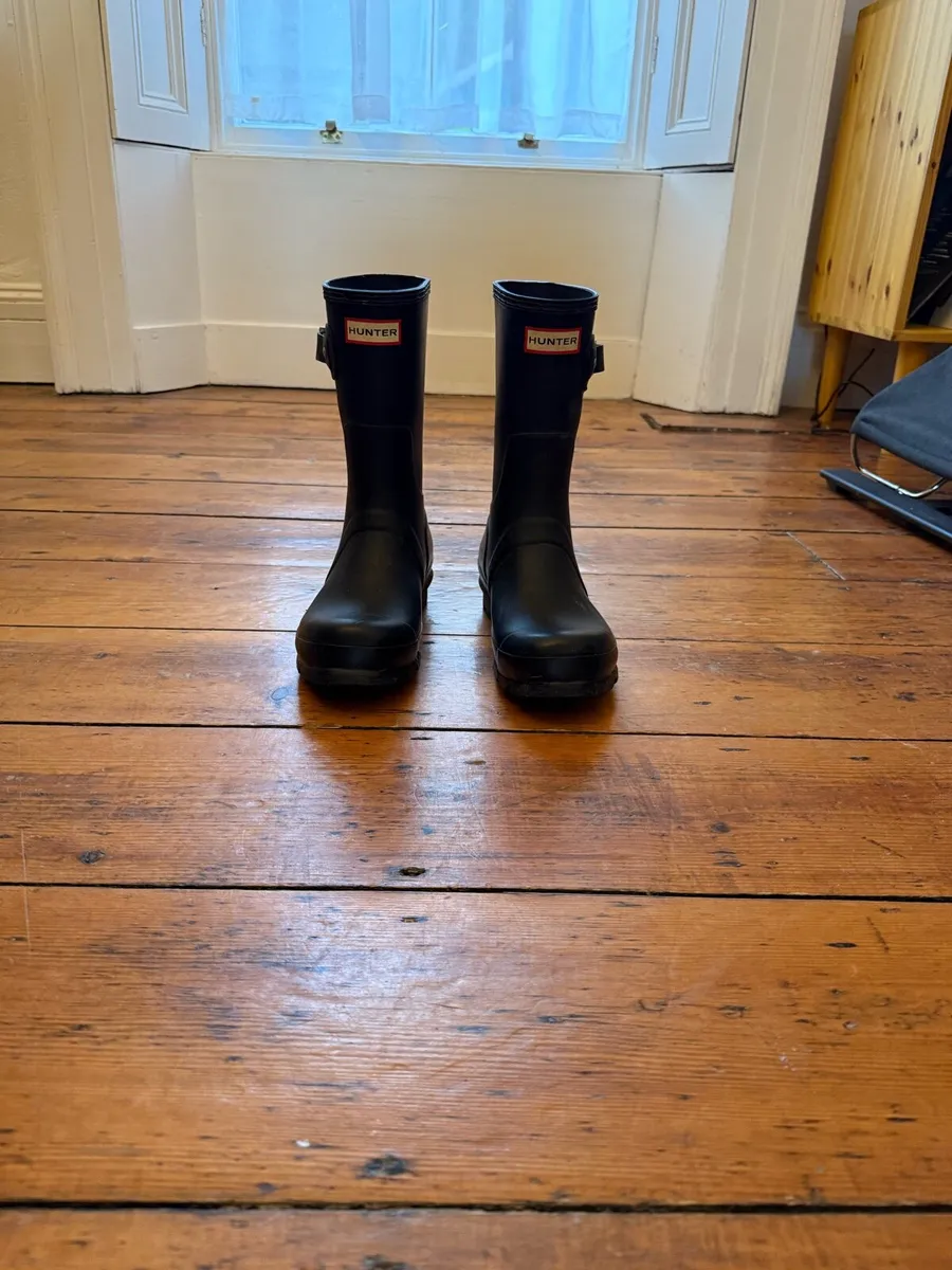 Men’s black hunter boots 42 / 8 - Image 1