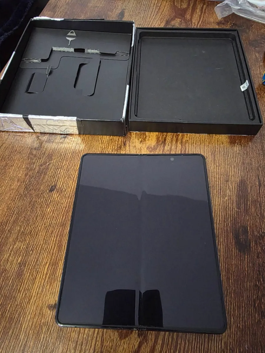 Samsung Galaxy Z Fold 5 - Image 2