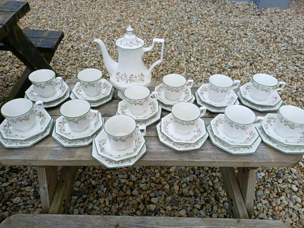 1980s Eternal Beau Set - Image 1
