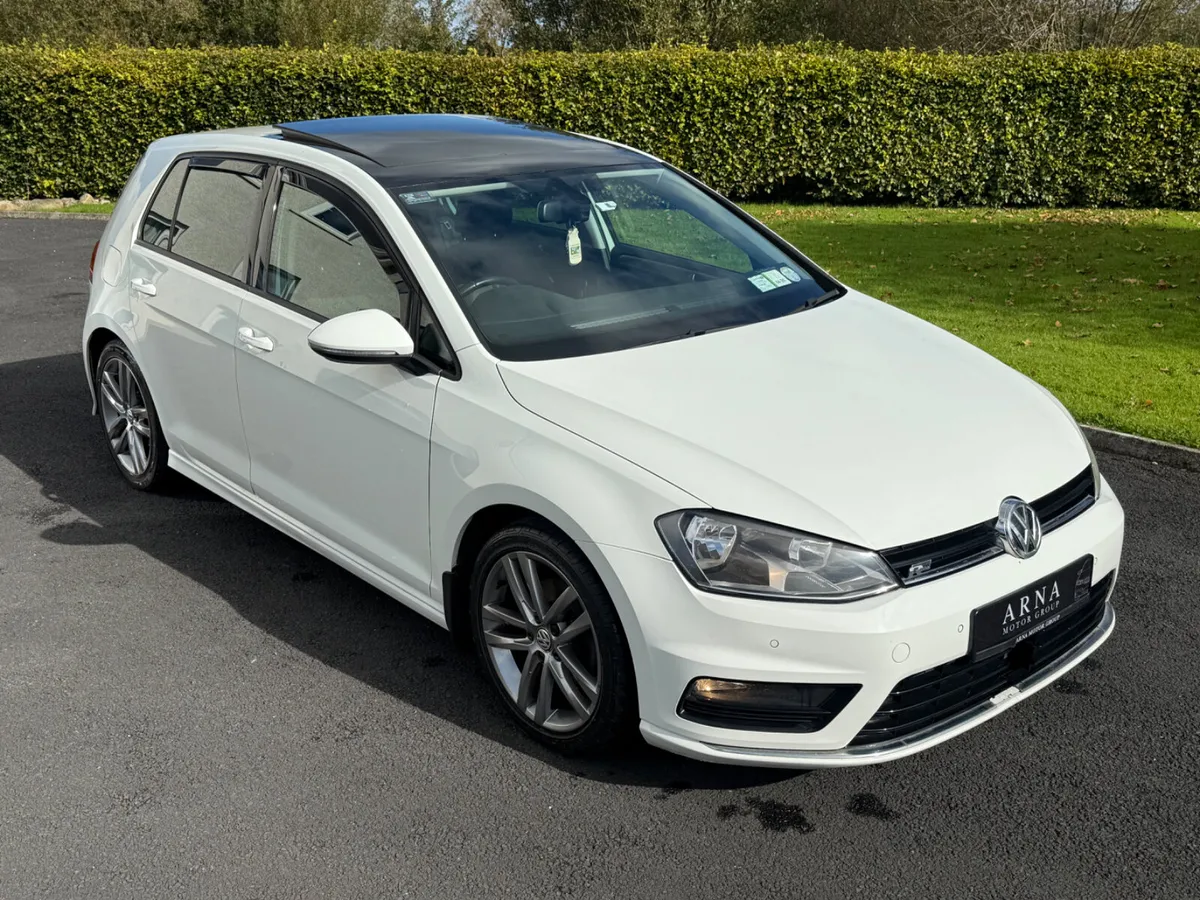 2016 Volkswagen Golf R-Line Pan Roof - Image 4