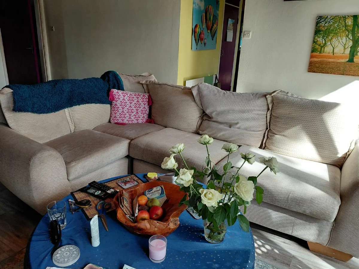 Corner Couch - Image 2