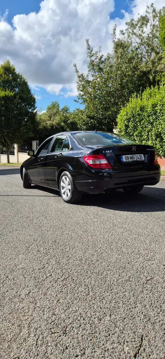 Mercedes-Benz C-Class 2008 - Image 4