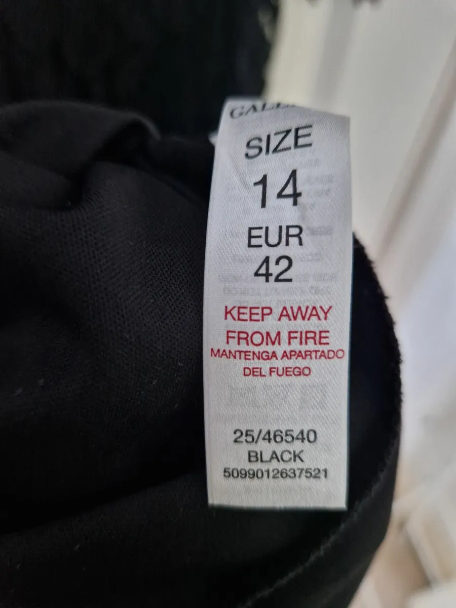 Gallery Dress UK14 - Image 3