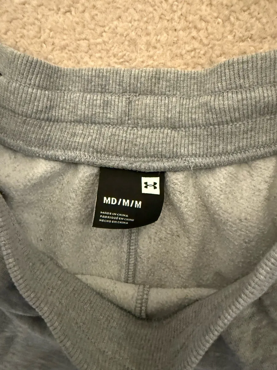 Under Armor grey shorts medium men - Image 2