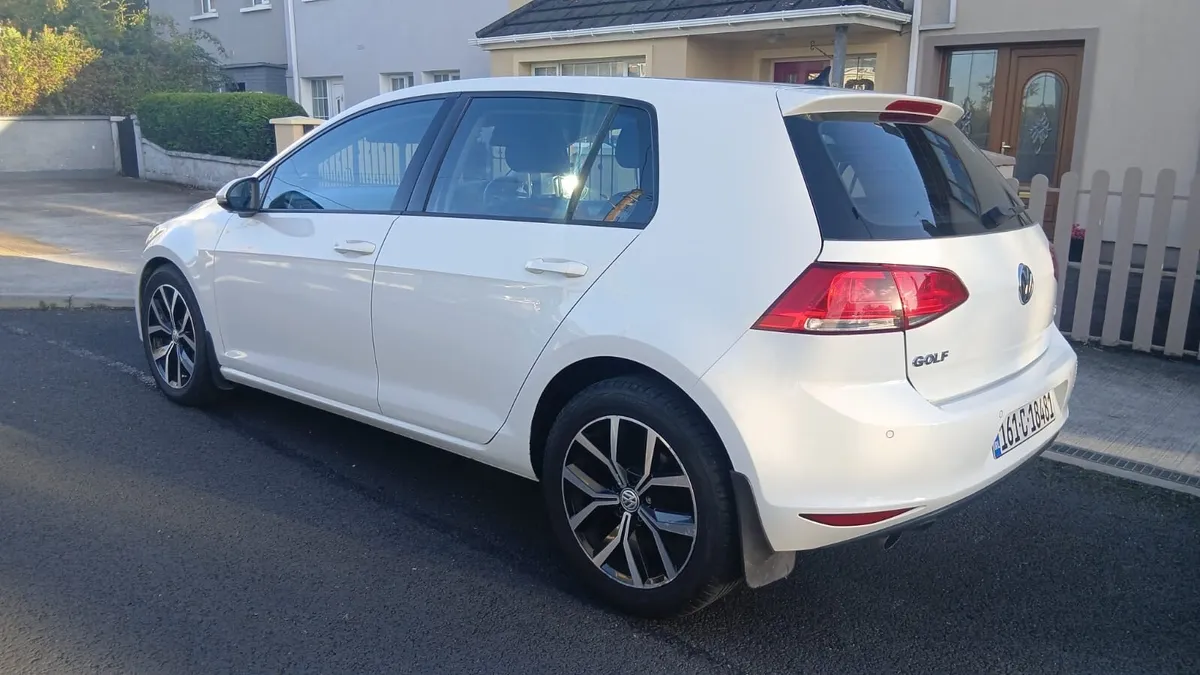 Volkswagen Golf - Image 4