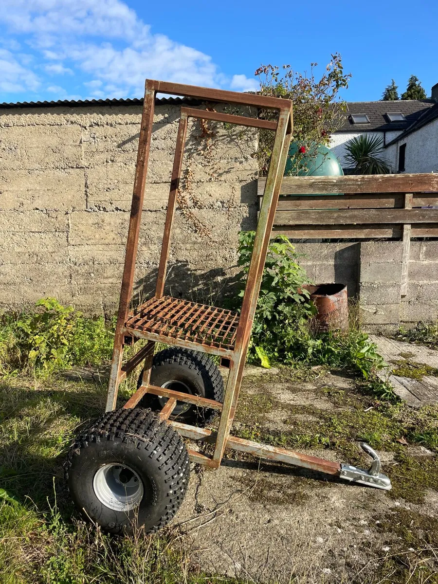 Quad trailer .used for landscaping - Image 2