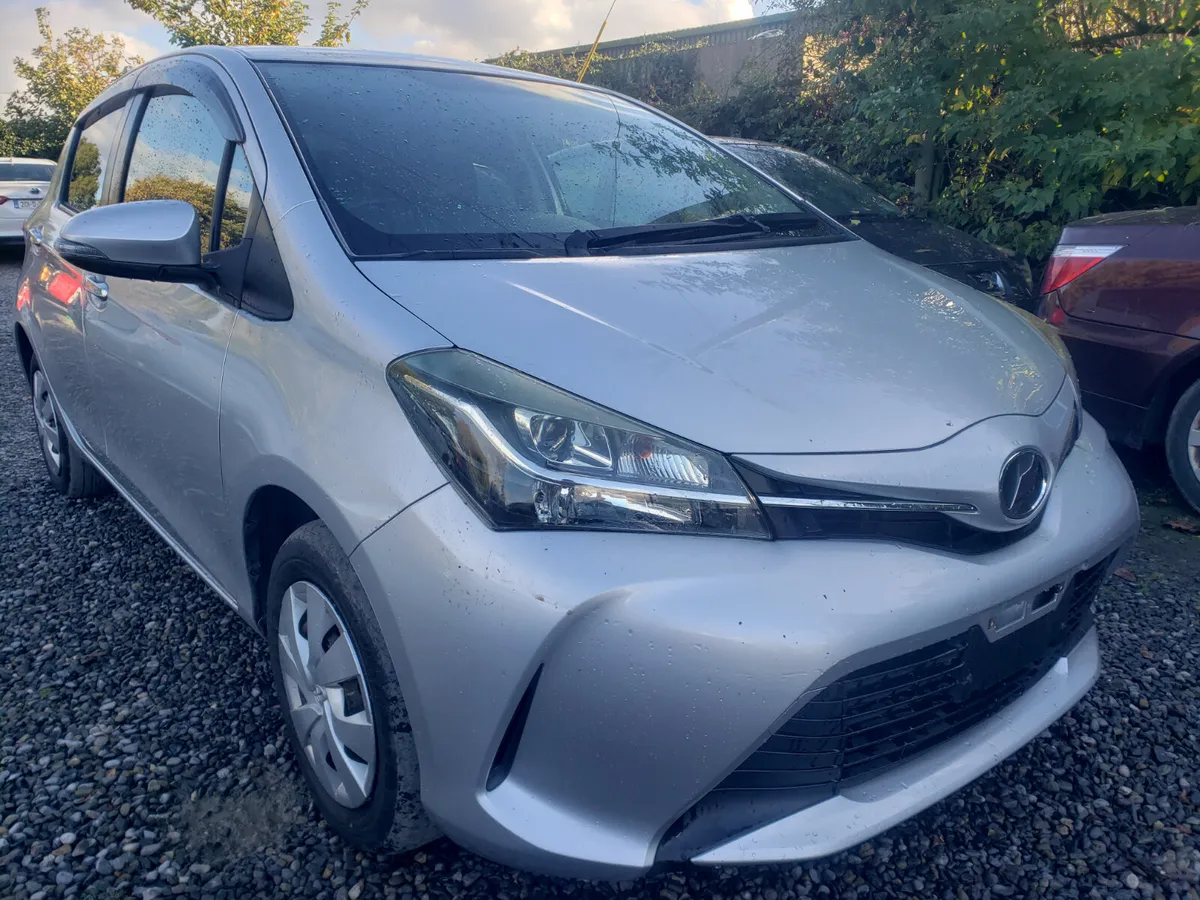 2016 toyota vitz - Image 4