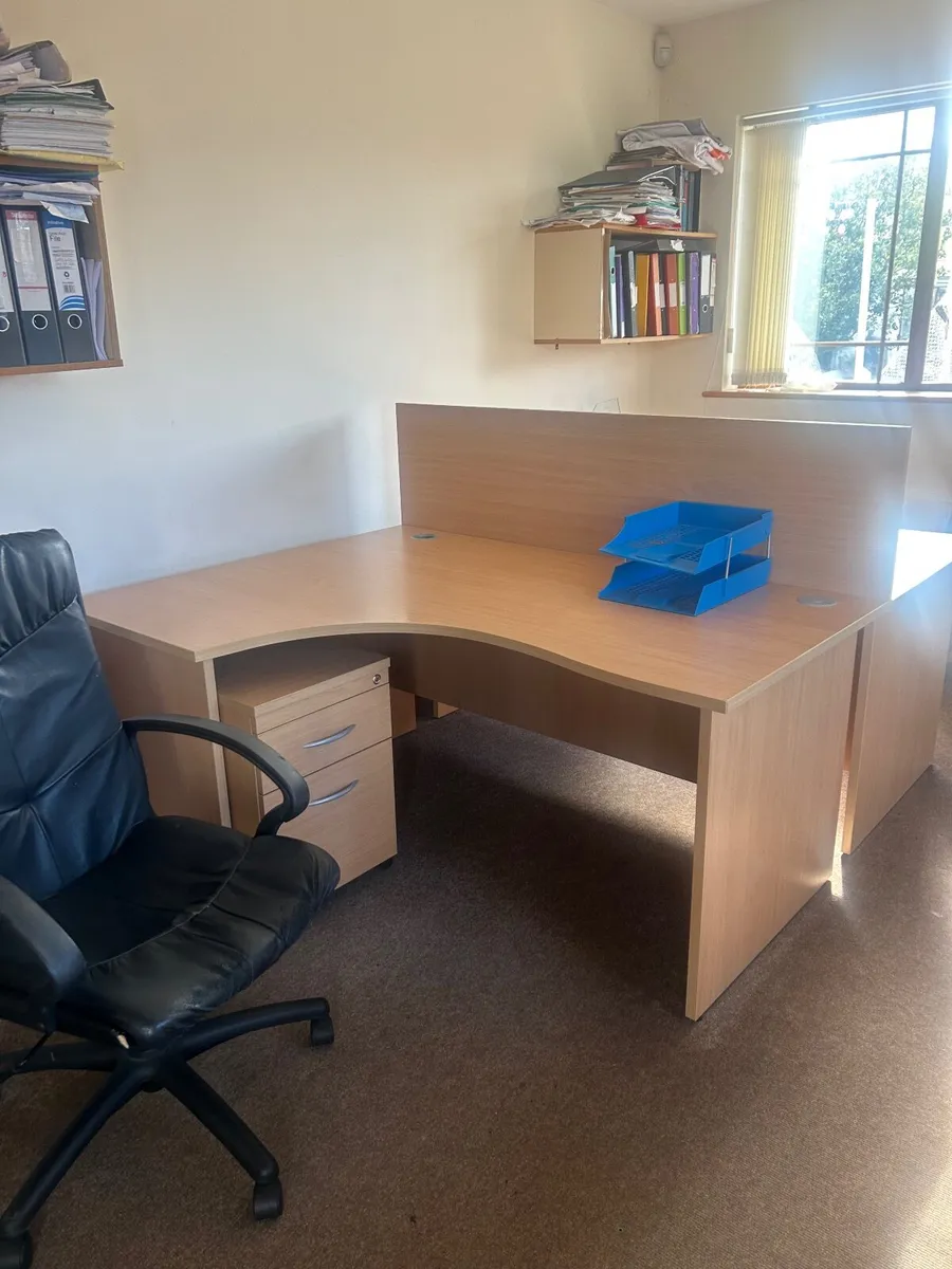 Office desk and drawer - Image 1