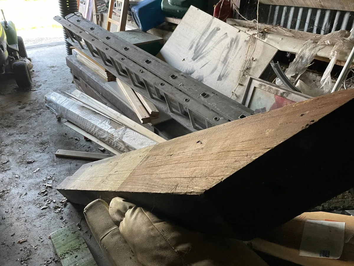 Pitch pine beams - Image 1