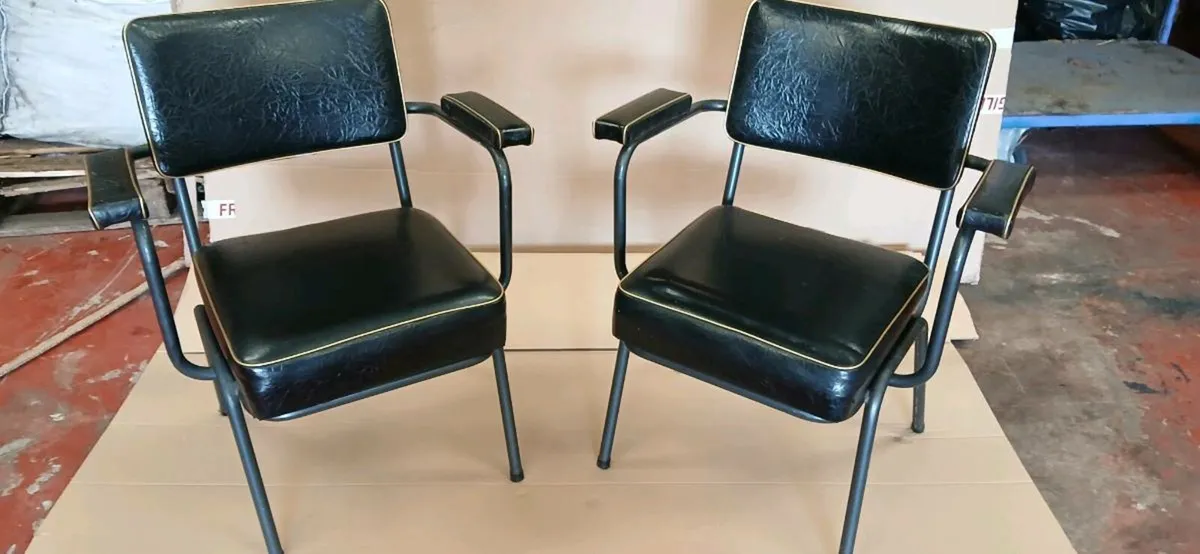 2 old leather chairs - Image 3