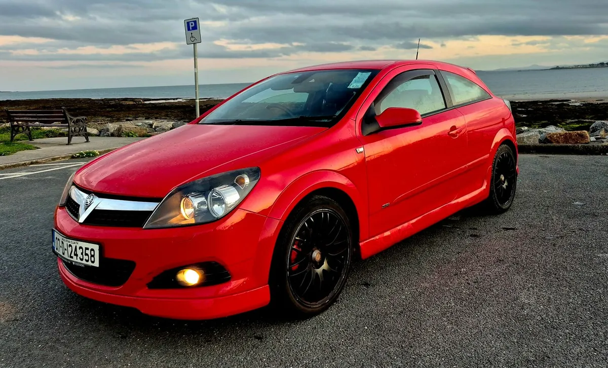 2007 VAUXHALL ASTRA  GTC 1.7 CDTI NCT/TAX OUT - Image 2