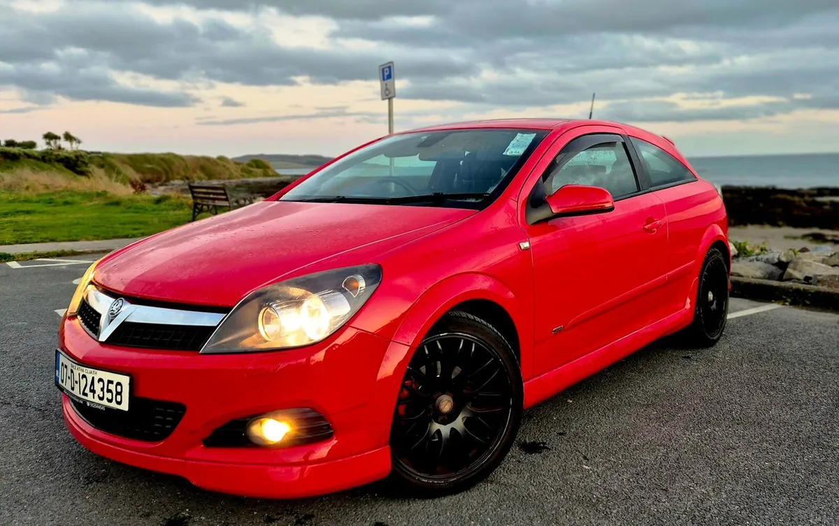 2007 VAUXHALL ASTRA  GTC 1.7 CDTI NCT/TAX OUT - Image 1