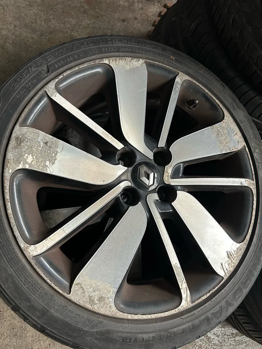 Renault Clio Alloys - Image 2