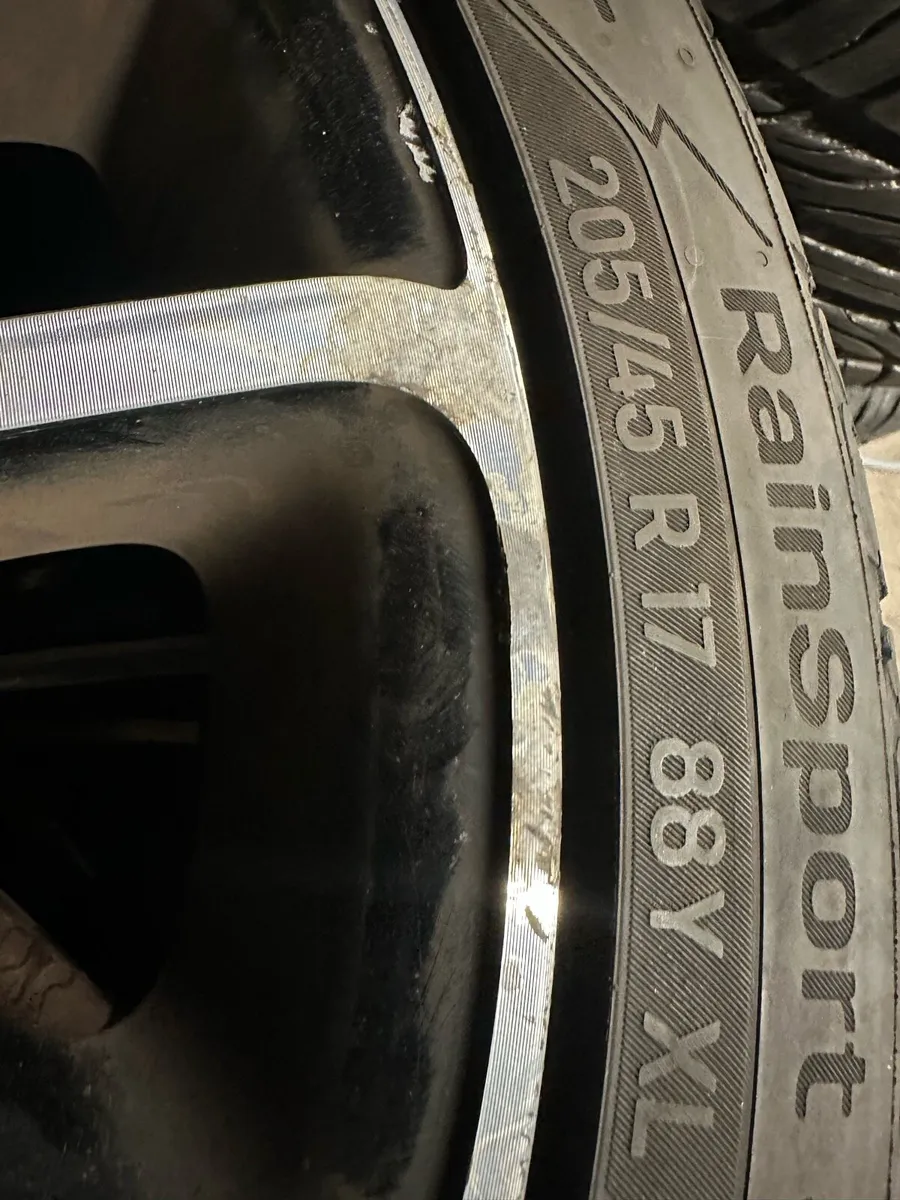 Renault Clio Alloys - Image 4