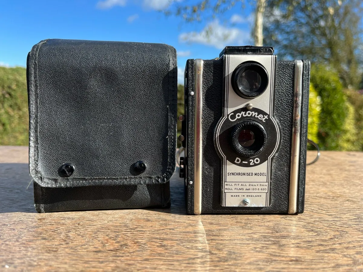 Vintage cameras - Image 1