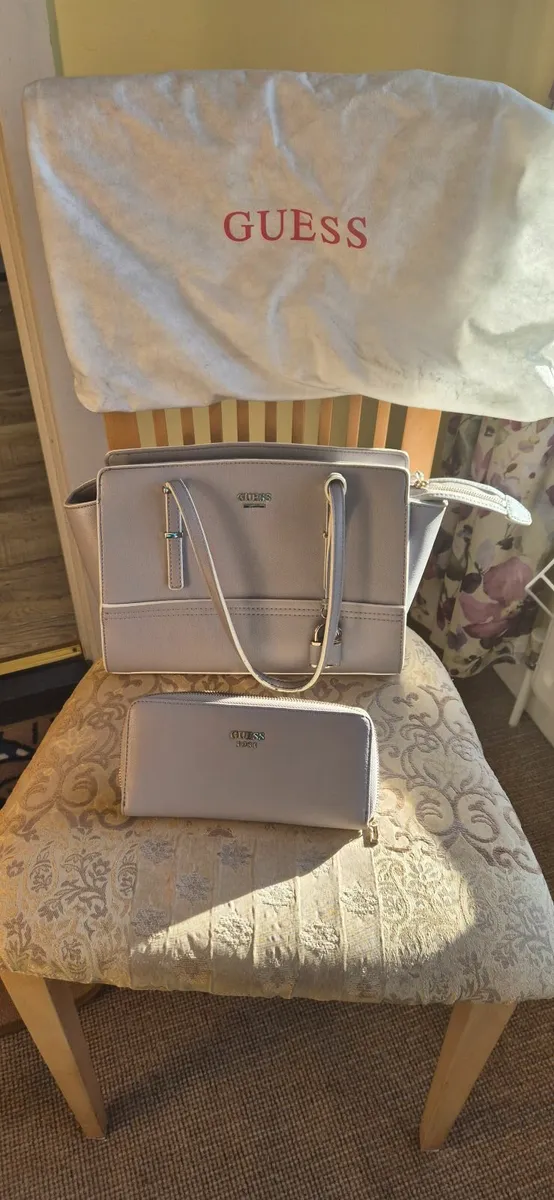 Genuine Guess bags and Wallets - Image 1