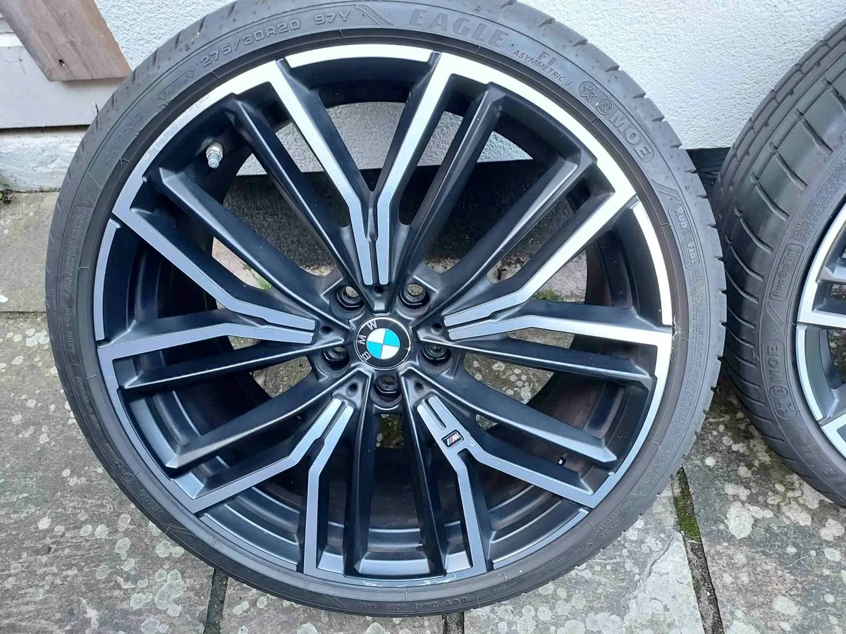 BMW G30 20" Y-Spoke alloys with tyres - Image 3