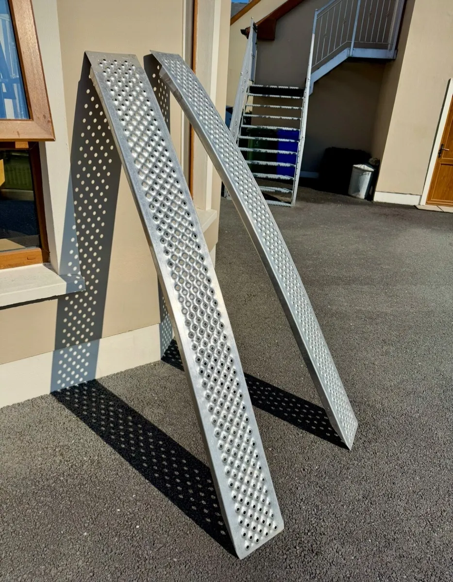 Loading ramps - Image 3