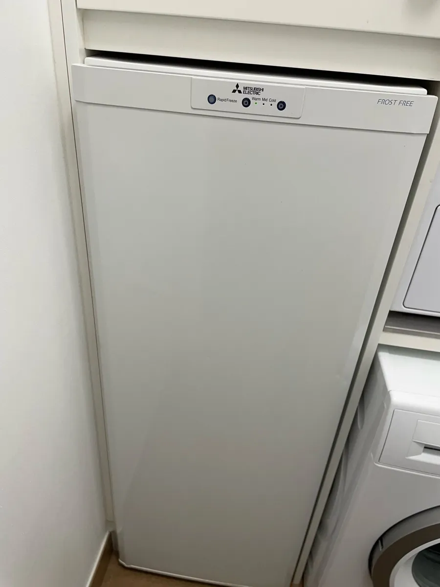 Freezer 6-drawer upright - Image 1