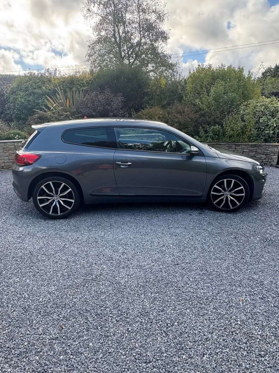 Car - Image 1
