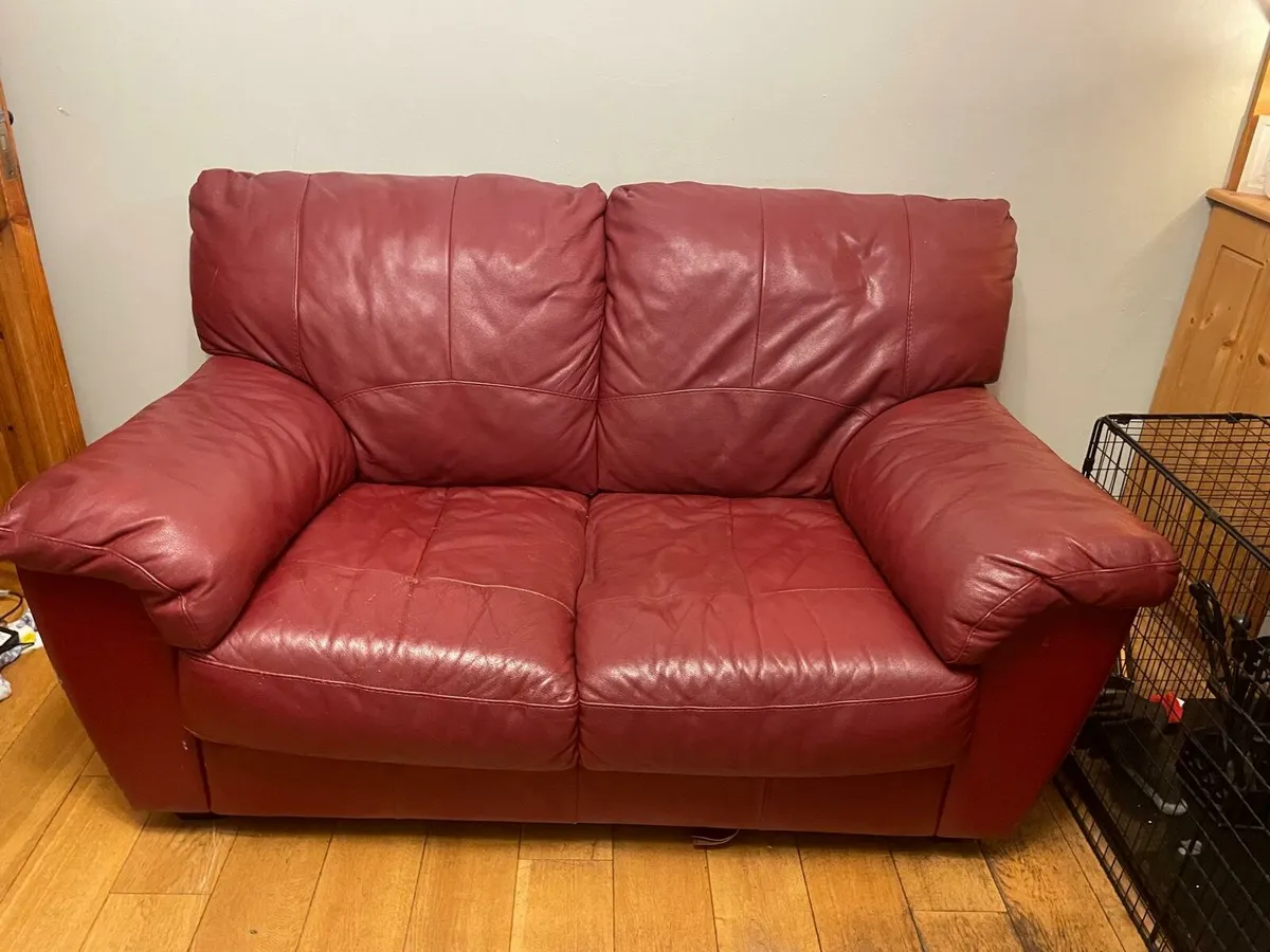 Free to take away 2+3 seater - Image 1