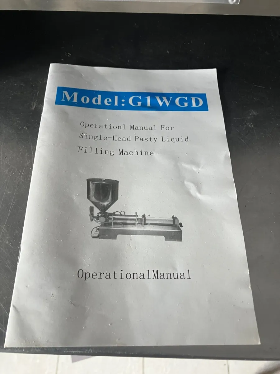 Cosmetic pouring machine - Image 1