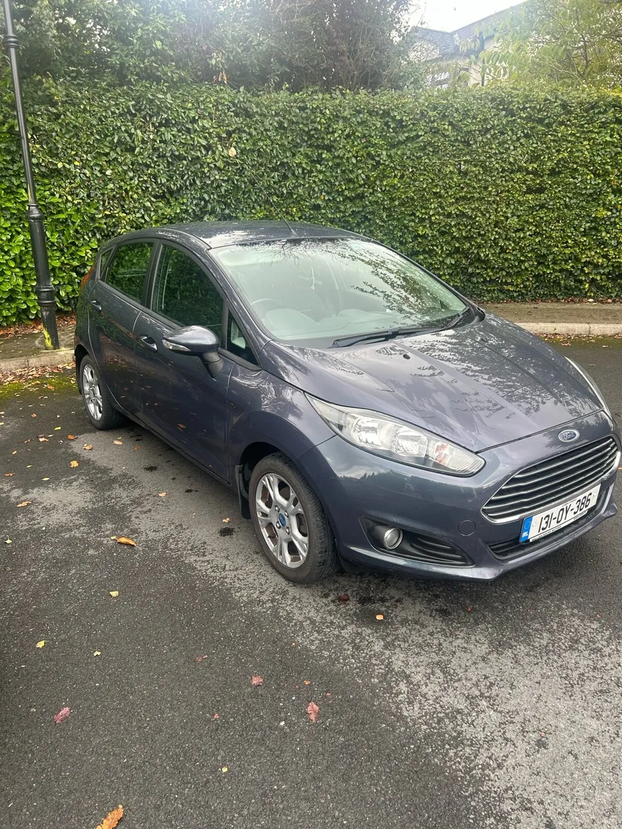 Ford Fiesta Zetec 1.0 65PS M5 4DR - Image 1