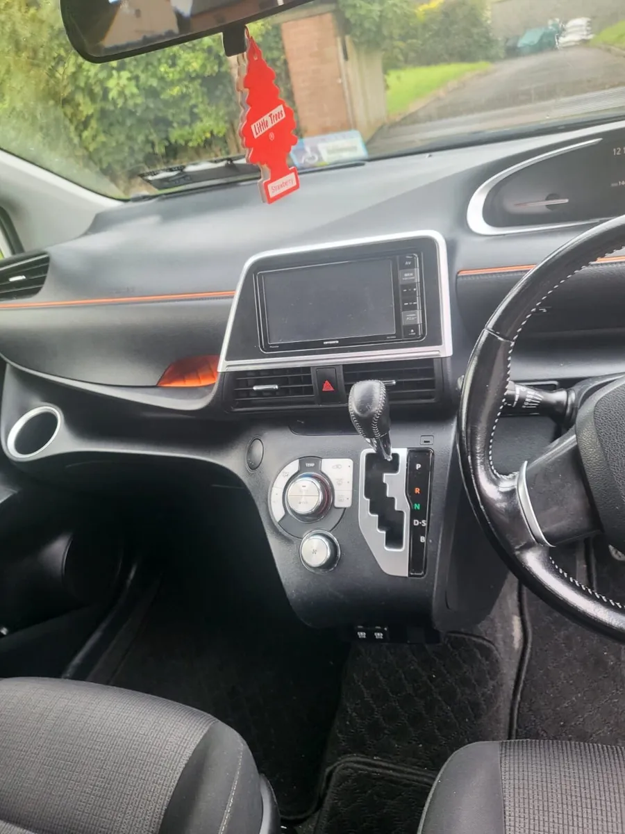 Toyota - Image 4